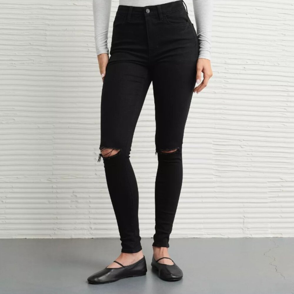 American Eagle Next Level Ripped Super High-Waisted Jegging - Size 8